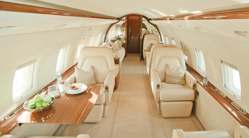 Challenger 604